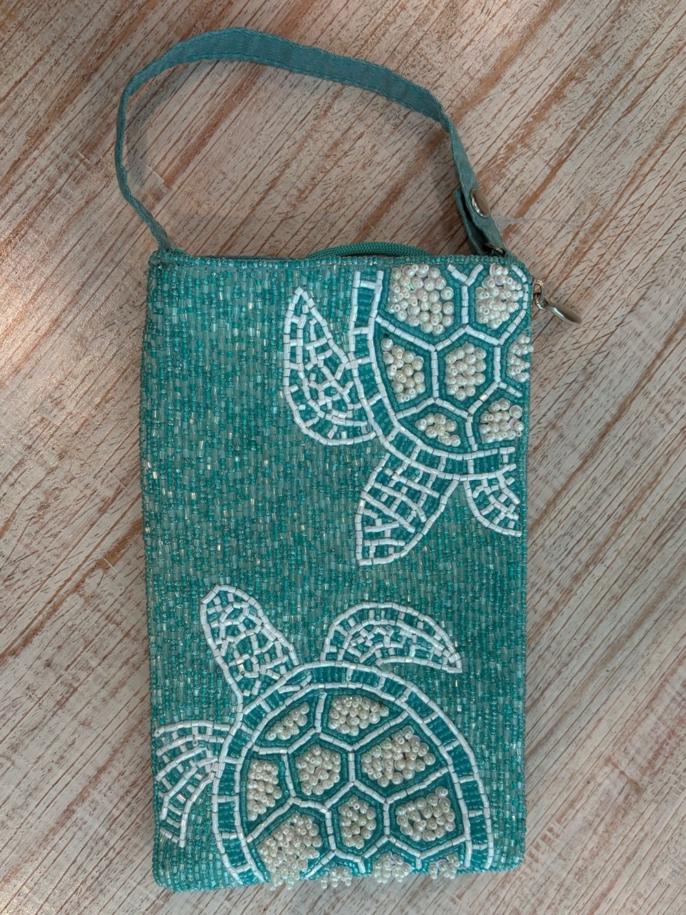 Bamboo Traders Teal Beaded Turtle Wristlet